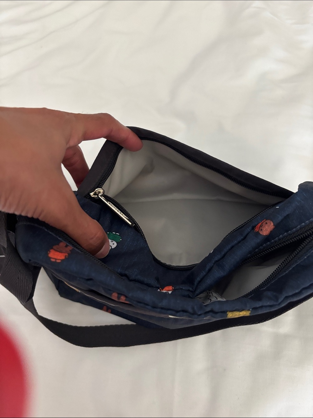 Lesportsac x Miffy Crossbody Bag - Picture 10 of 10